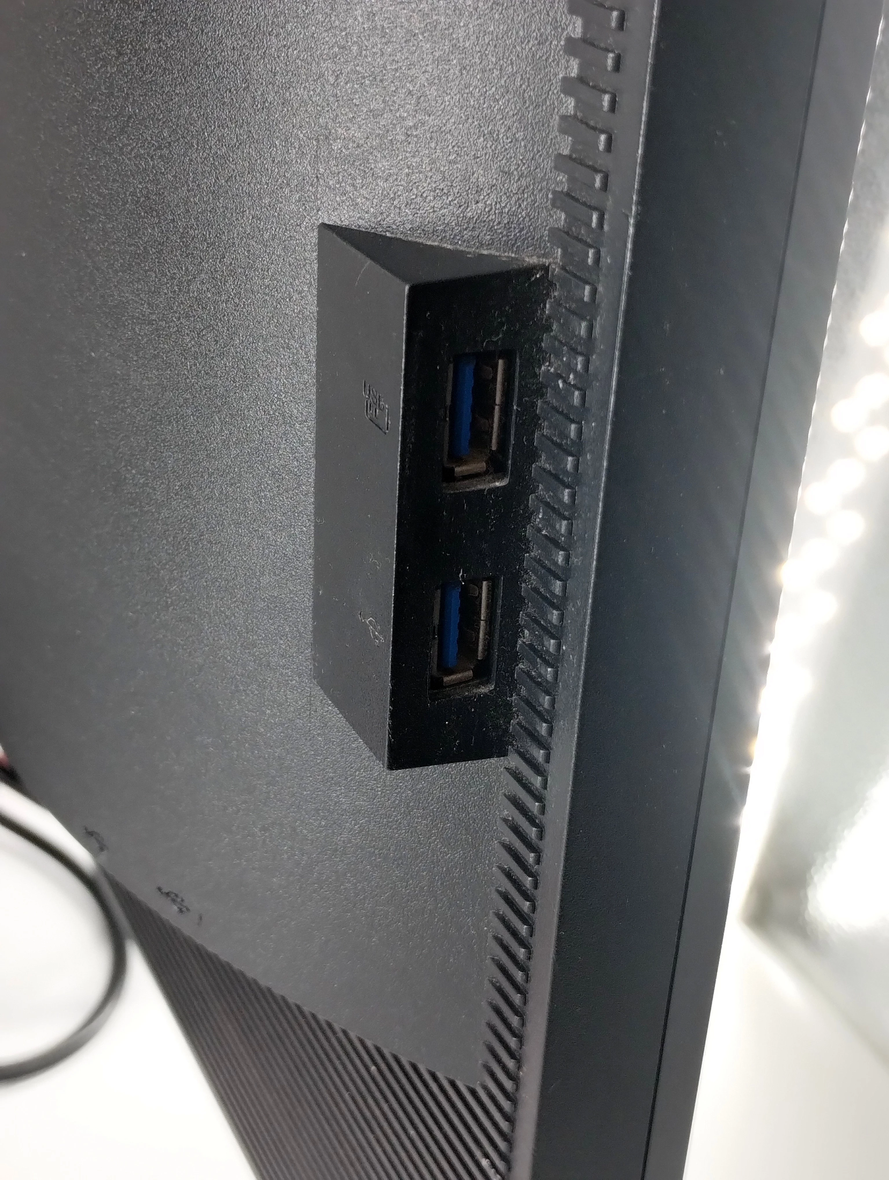 predator-xb281hk-zasilacz-przekatna-ekranu-cale-2800