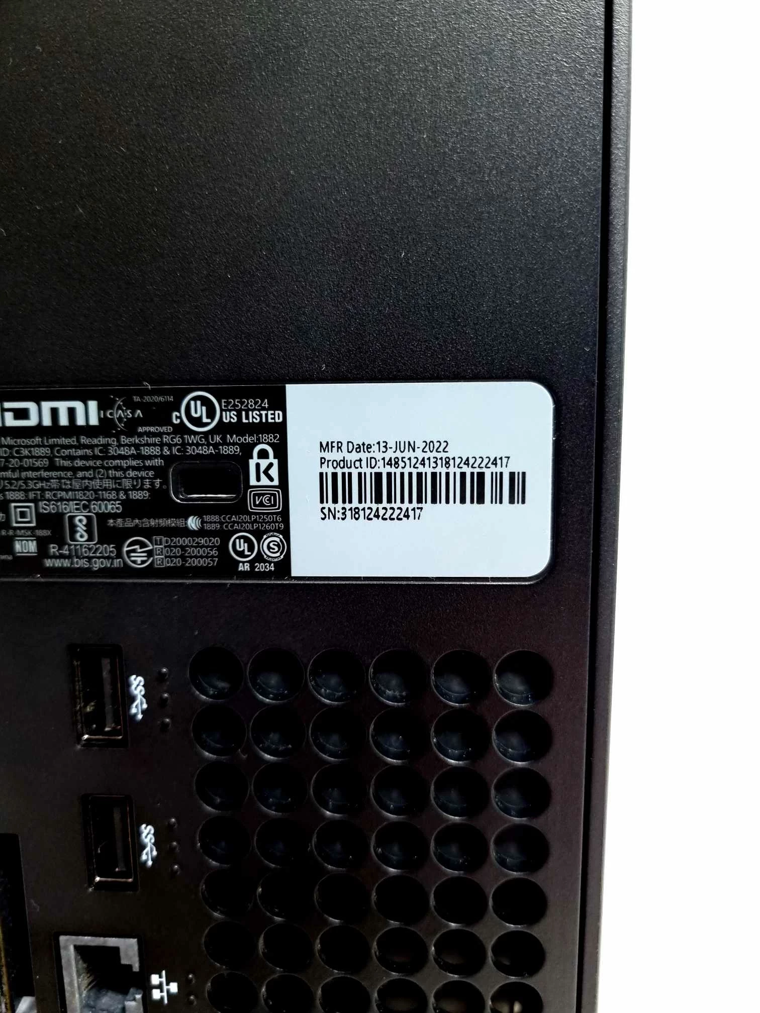 konsola-xbox-series-x-bez-pada-okablowanie-ean-gtin-0196388146451