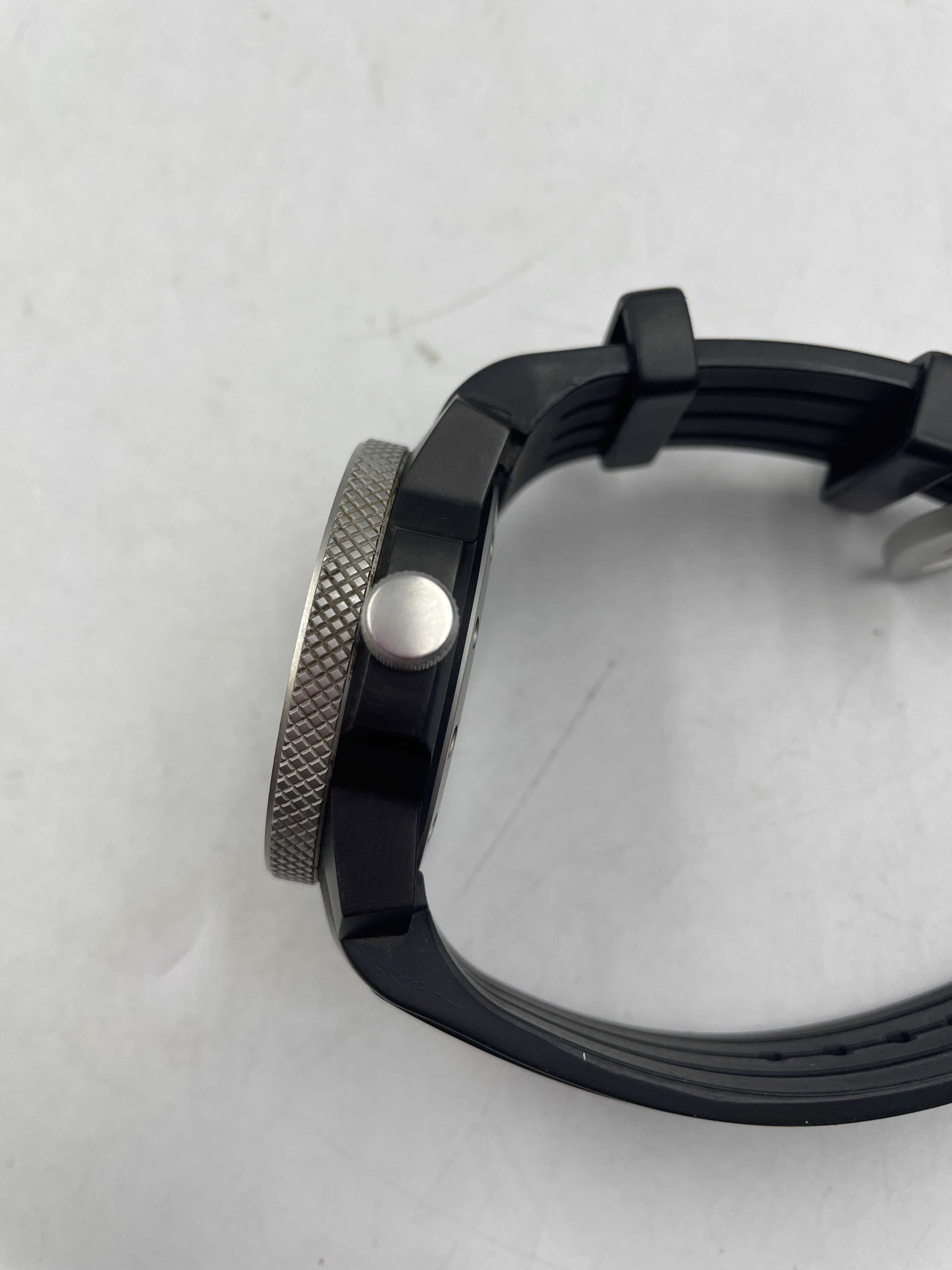 vostok-europe-caspian-sea-monster-stan-uzywany