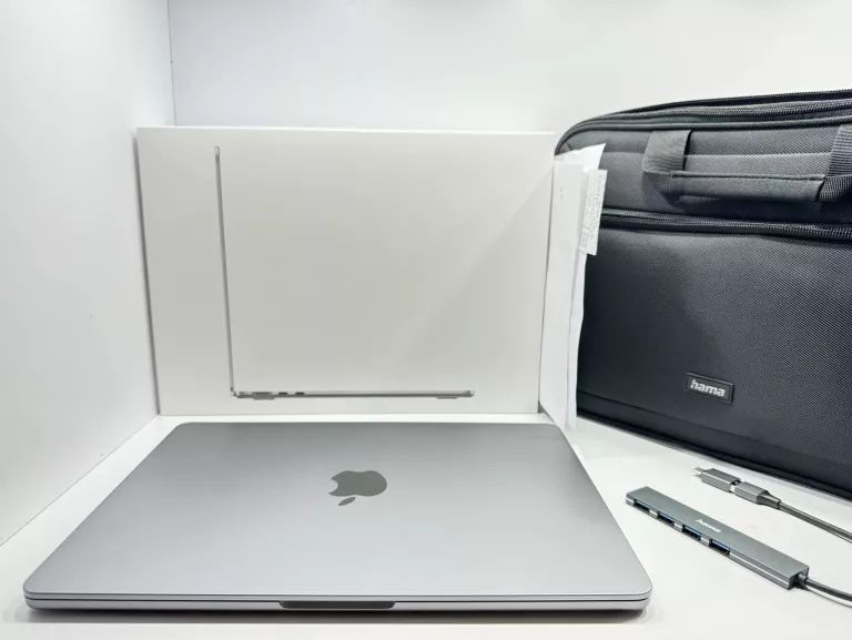 Apple Macbook Air M2 256/8GB 箱有 Laptop Apple MacBook Air M2 13,6/M2/8GB/256GB/macOS Silver
