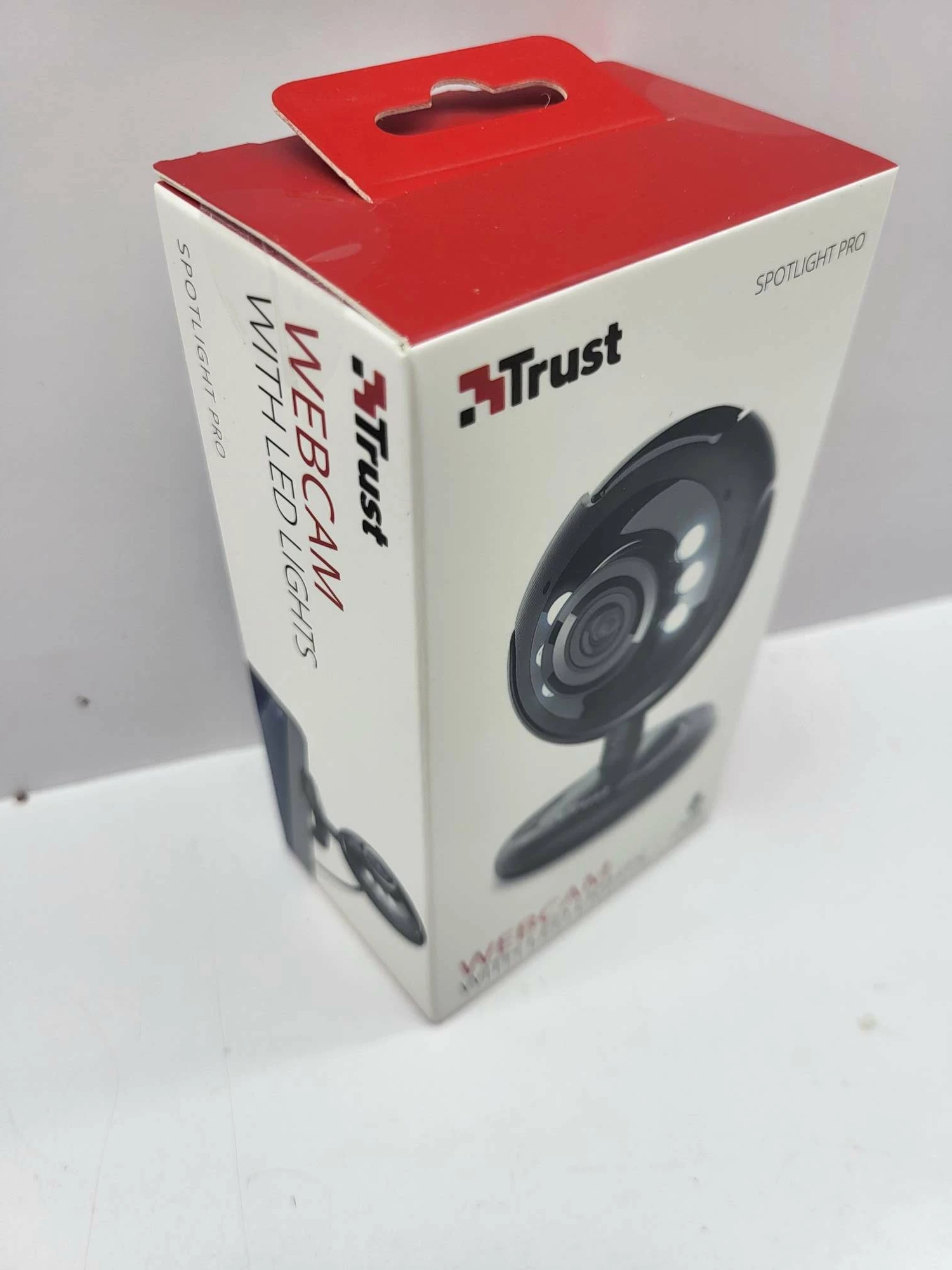 trust-webcam-with-led-light-pud-ean-gtin-8713439164282
