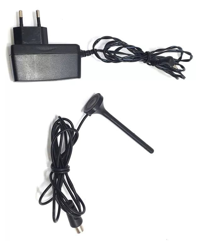SAMOCHODOWY ODTWARZACZ DVD FERGUSON CUTE9 T265