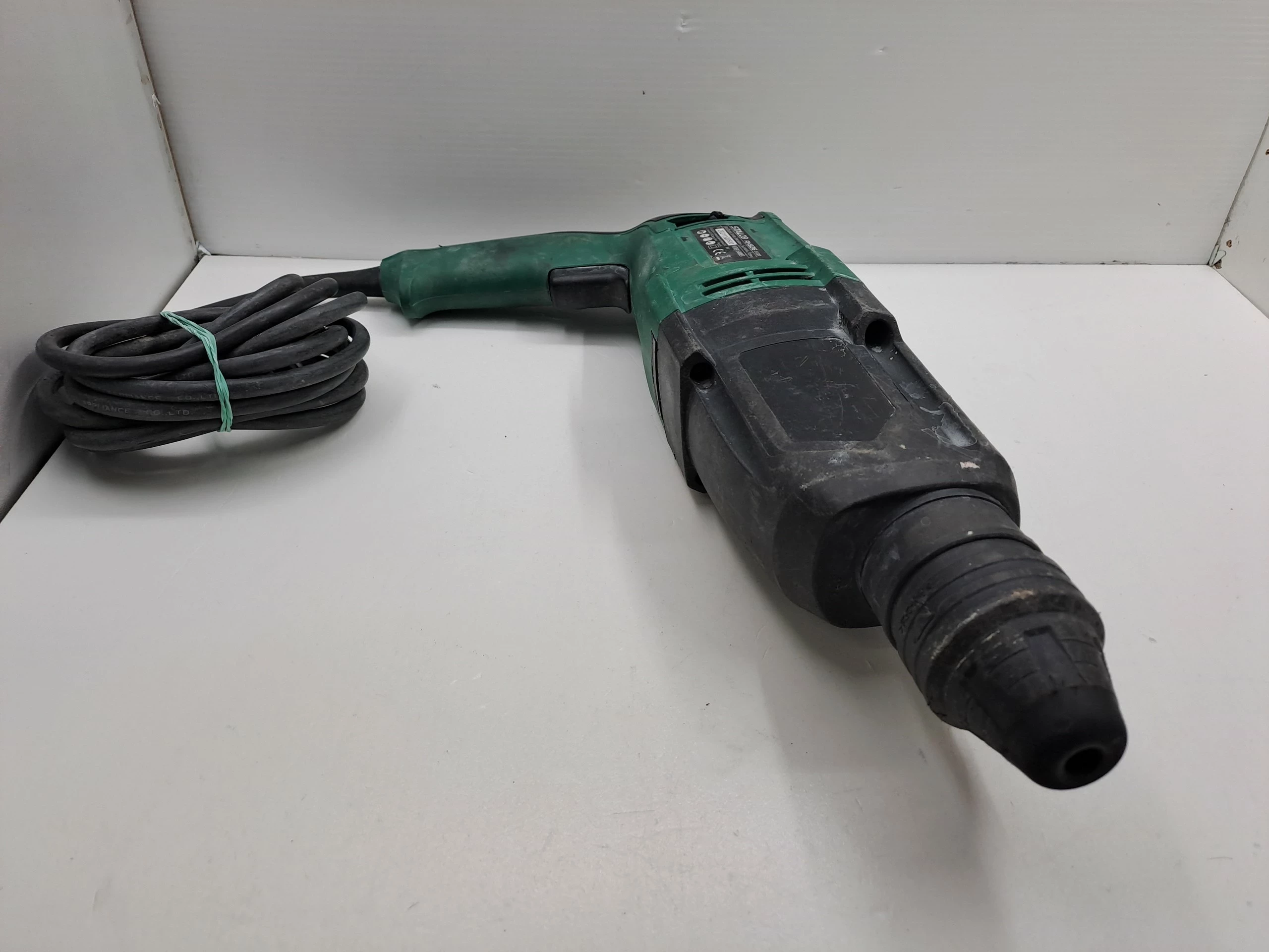 mlotowiertarka-mlot-udarowy-800w-maksymalna-moc-800