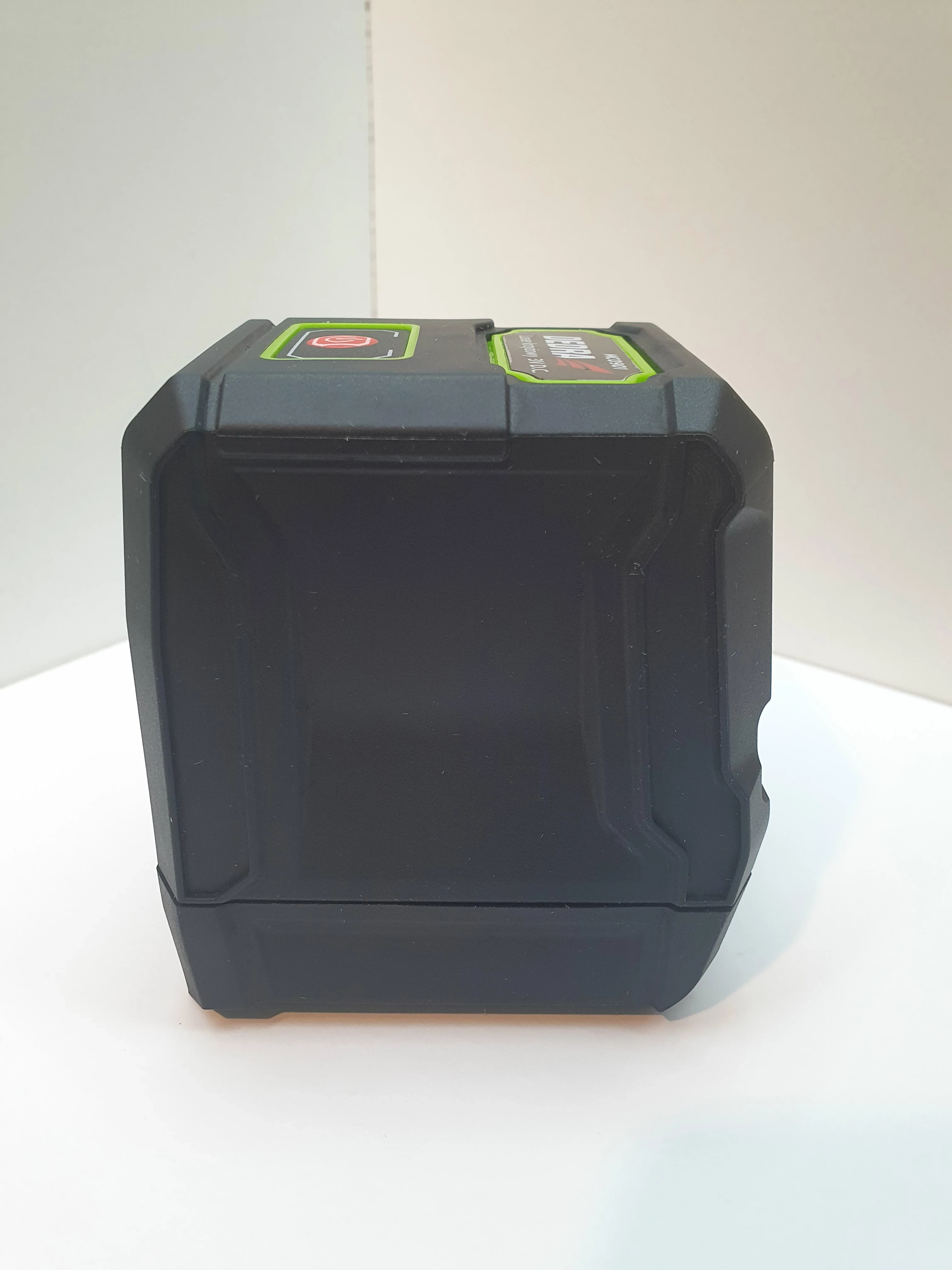 laser-krzyzowy-dedra-mc0901-etui-product-id-e3588a8b-18ac-4bf4-9273-2ab6b5dffdbc