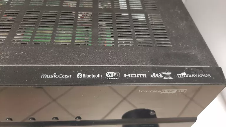 amplituner-yamaha-rx-v685-kolor-czarny