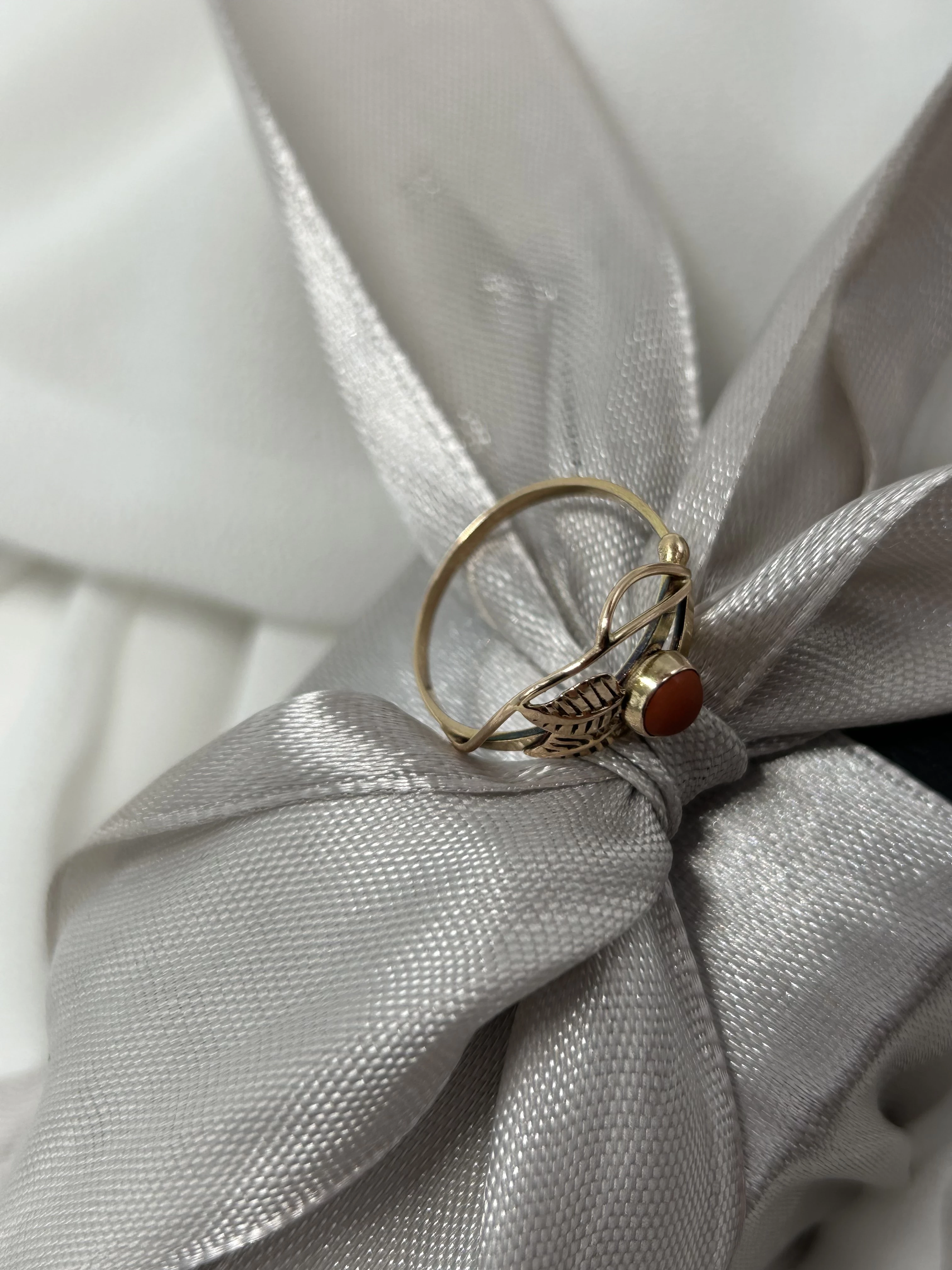 zloty-pierscionek-z-koralem-585174g-rozm-15-kamien-cyrkonia