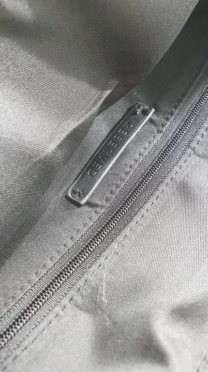 torebka-czarna-reserved-kolor-okuc-nie-dotyczy