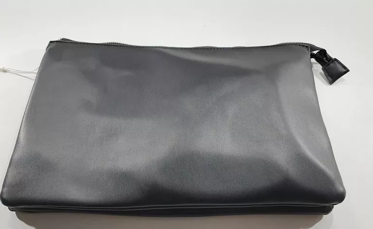 torebka-czarna-reserved-ostrowskiego-1-wroclaw