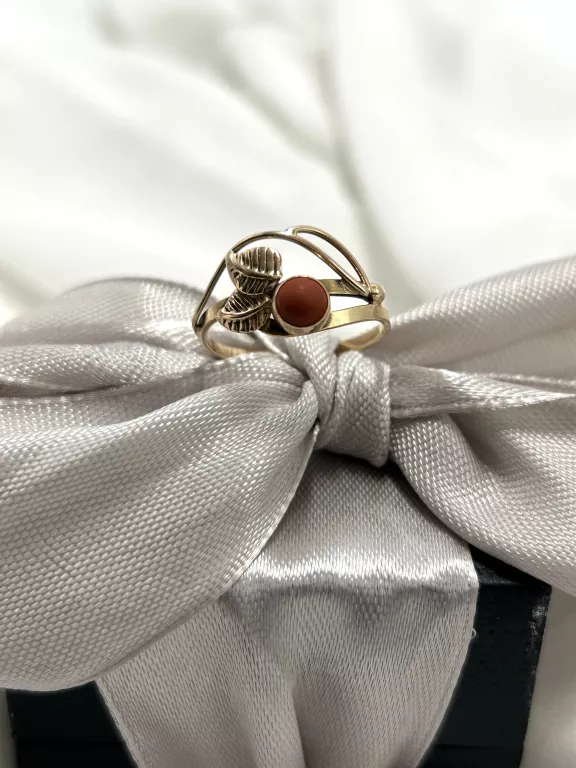 zloty-pierscionek-z-koralem-585174g-rozm-15-obroncow-wybrzeza-2a-gdansk