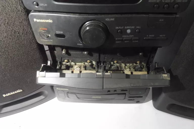 WIEZA PANASONIC SA-CH32
