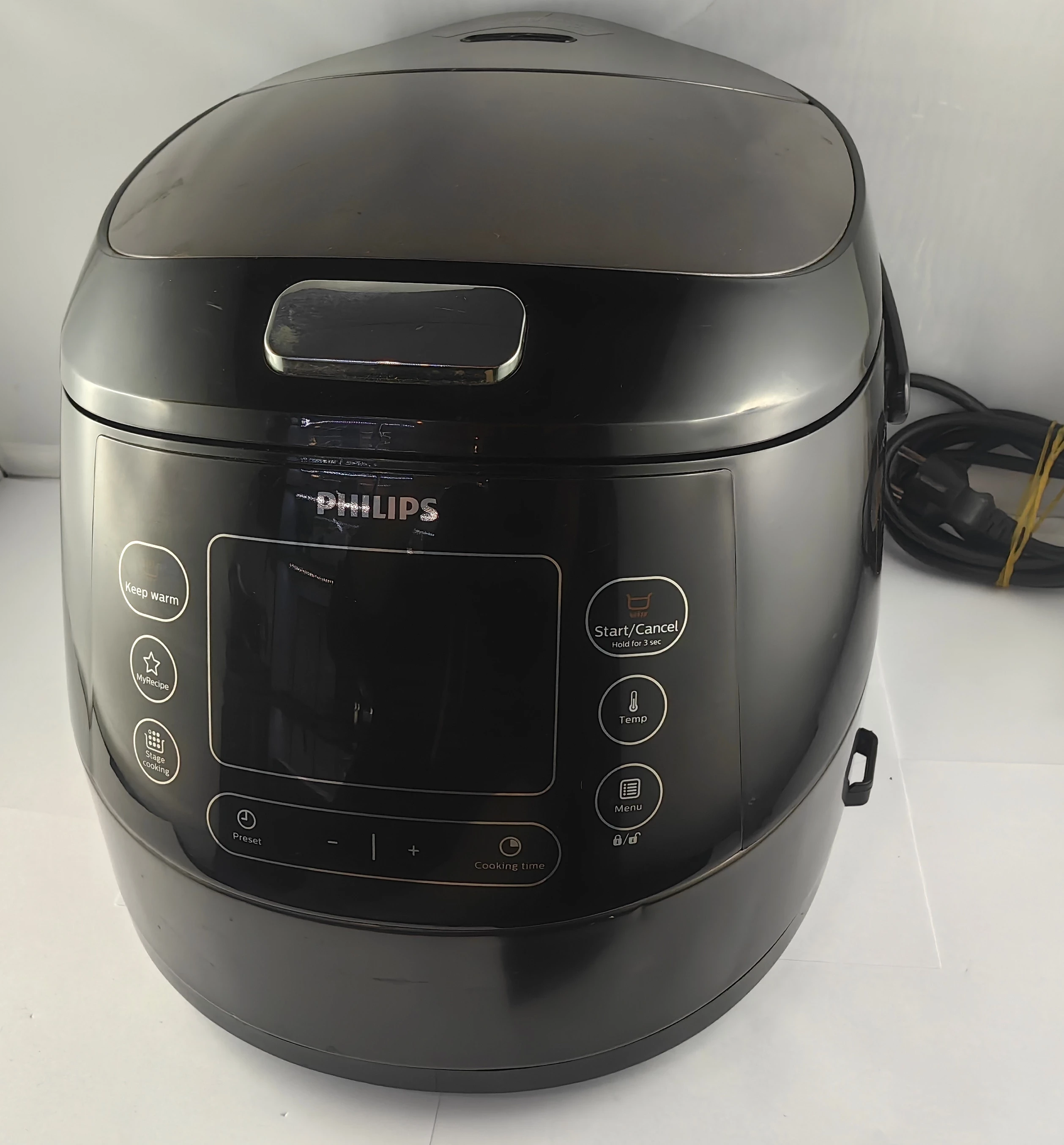 multicooker-philips-hd4749-marka-philips