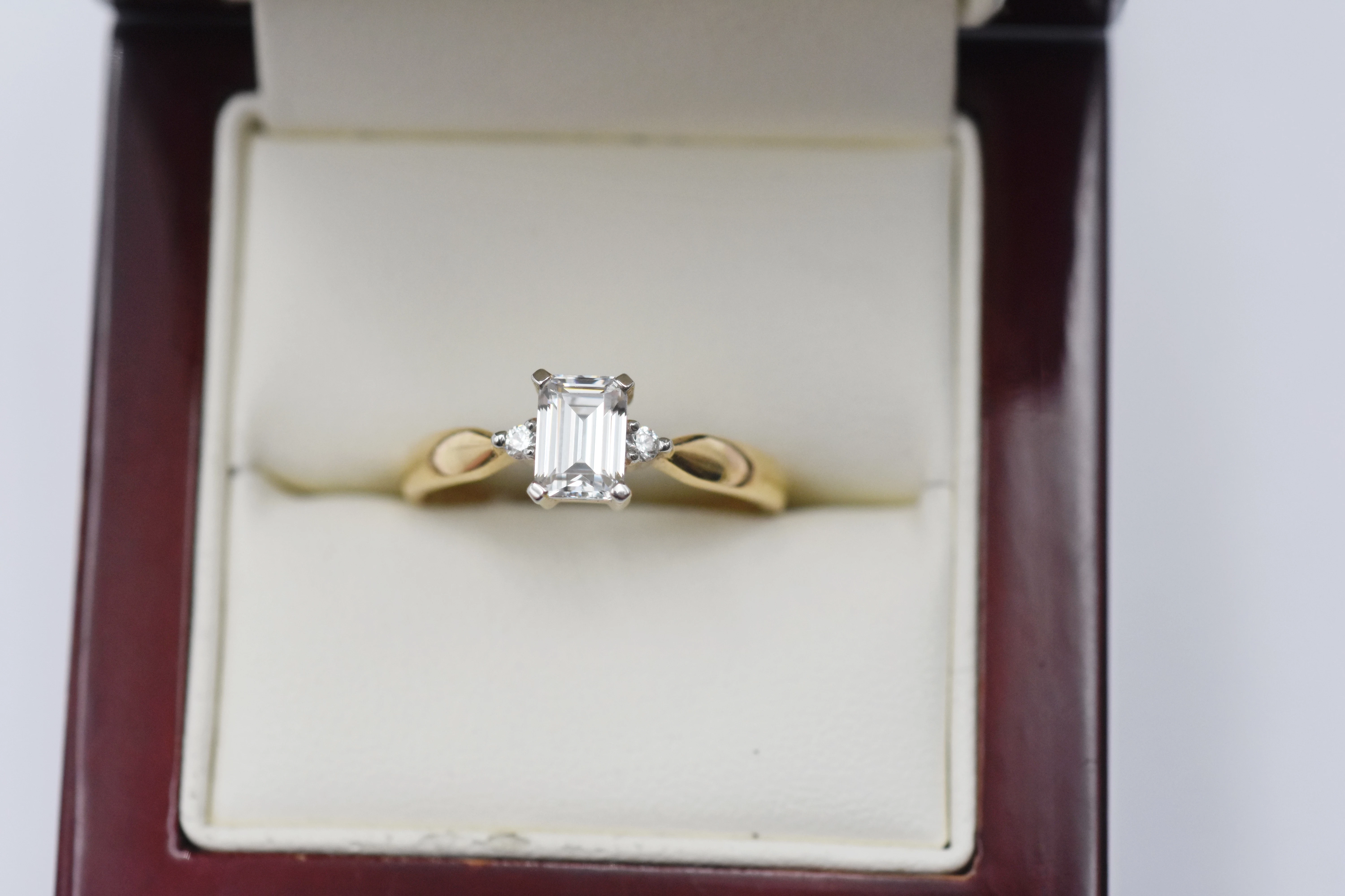 zloty-pierscionek-585-14k-281g-22r-stan-11323-2