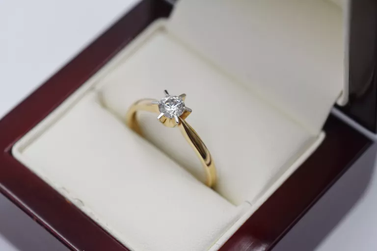 ZŁOTY PIERŚCIONEK Z CYRKONIĄ PR.585 14K R.22 2,55G