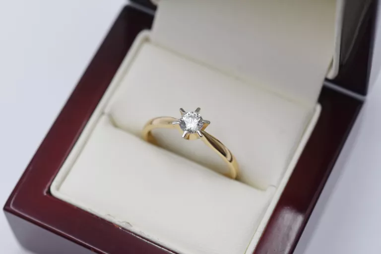 zloty-pierscionek-z-cyrkonia-pr585-14k-r22-255g-glogowska-160-poznan