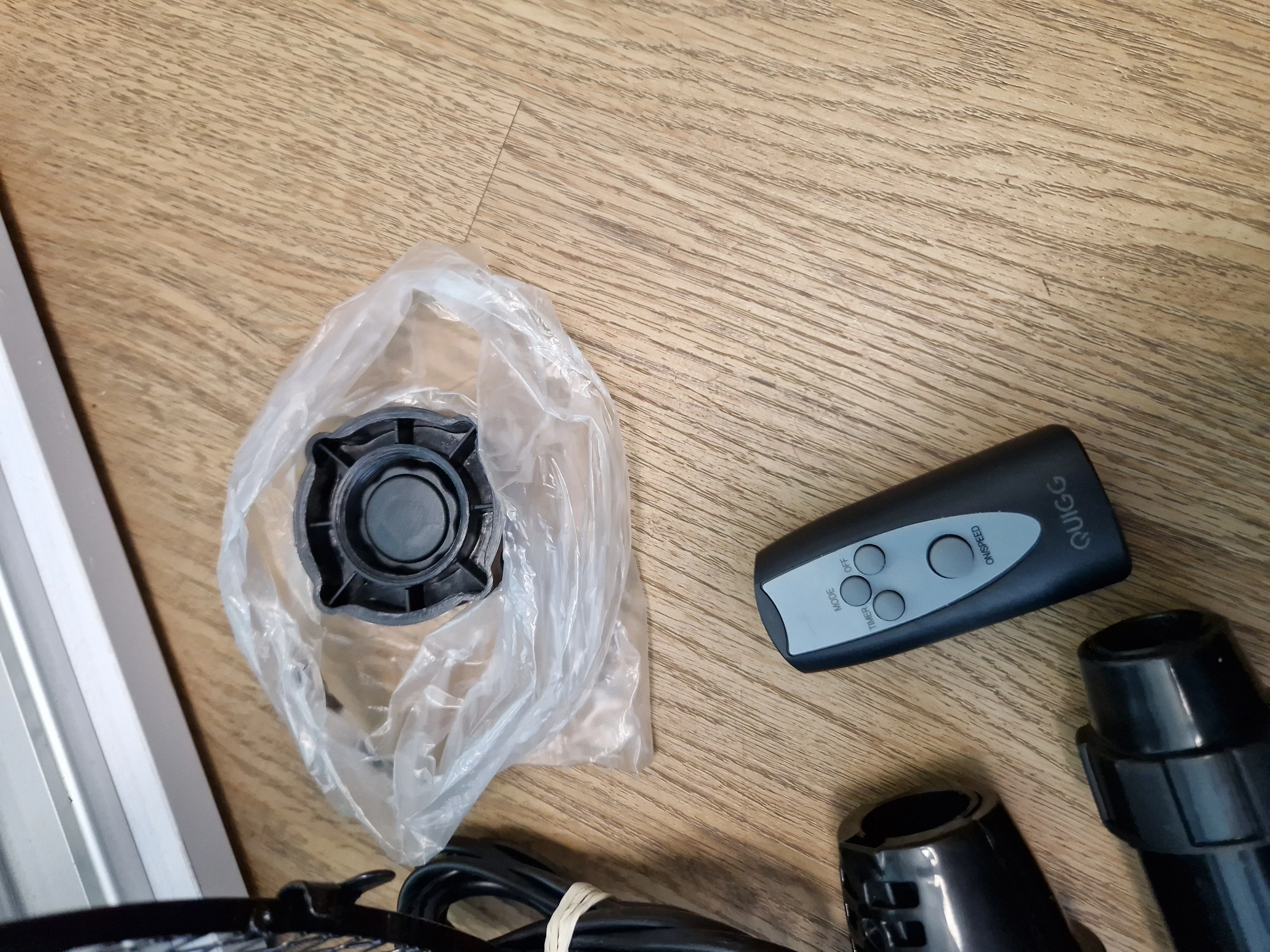 wentylator-wiatrak-wolnostojacy-quigg-tx-161r-element-grzejny-brak-informacji