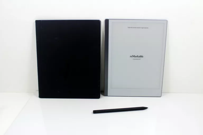 tablet-czytnik-remarkable-2-rysiketui-stan-uzywany