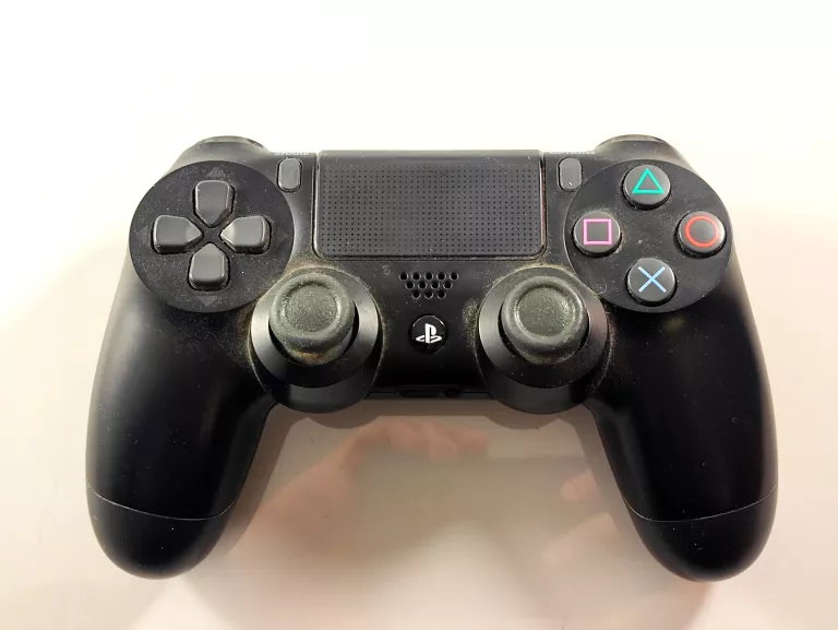KONSOLA PLAYSTATION 4 SLIM 1000 GB + PAD