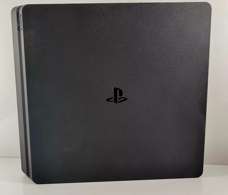 KONSOLA PLAYSTATION 4 SLIM 1000 GB + PAD