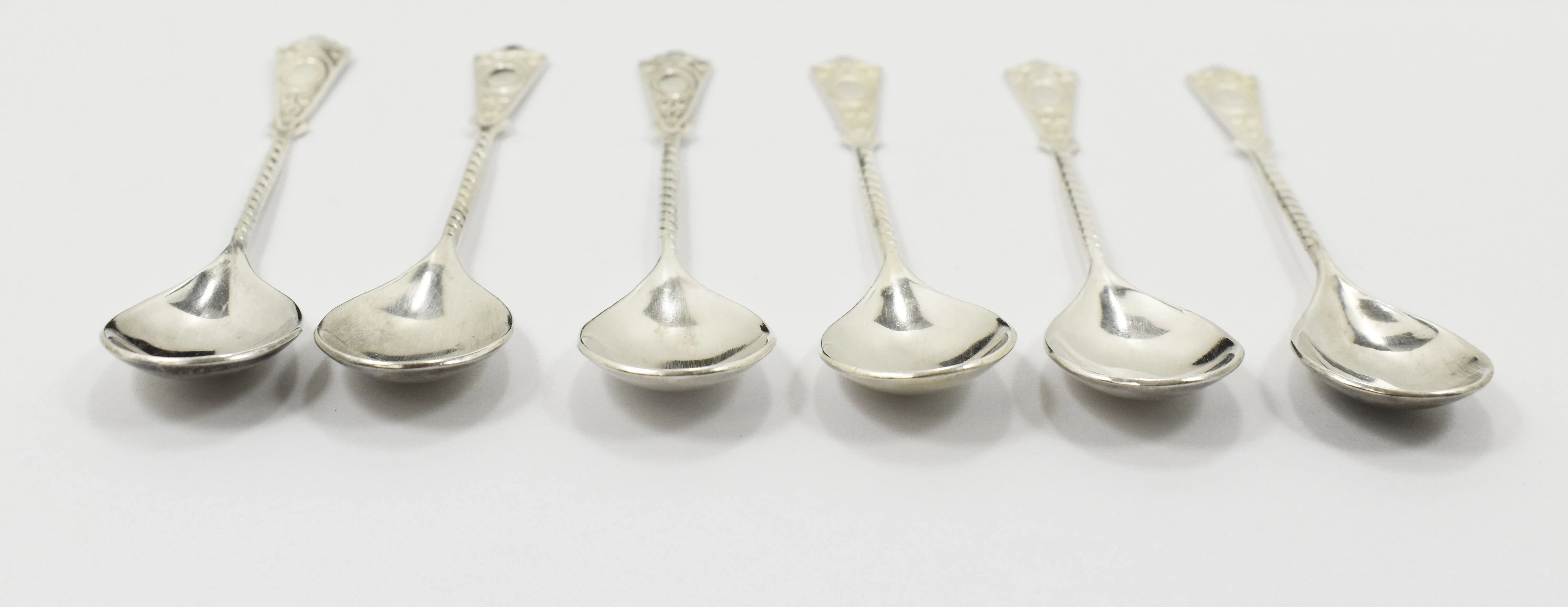 komplet-lyzeczek-do-kawy-spoldzielnia-rzemieslnicza-zoliborzplater-6516-jagiellonska-11-warszawa