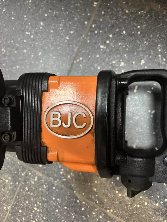 KLUCZ PNEUMATYCZNY UDAROWY BJC 788