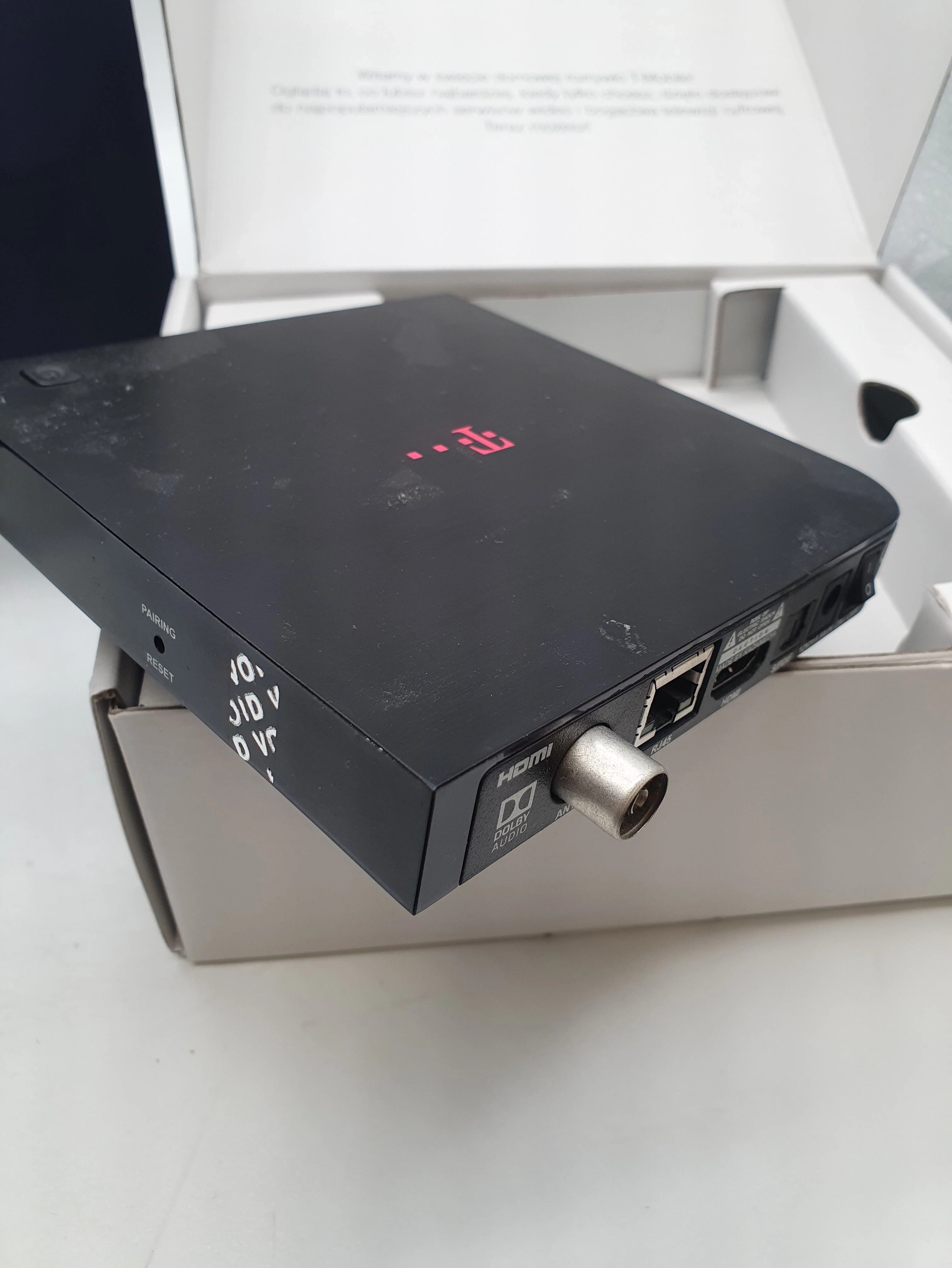 tuner-magenta-box-kaon-kstb6077-dvbt-2-android-tv-stan-uzywany