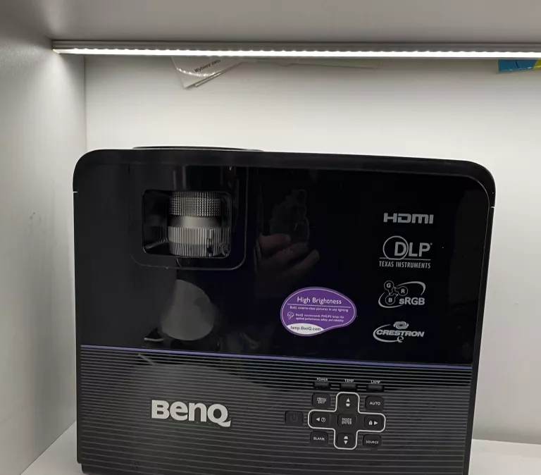 PROJEKTOR BENQ MP77
