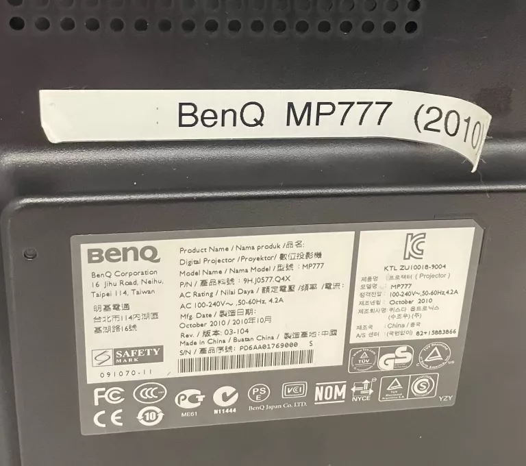 PROJEKTOR BENQ MP77