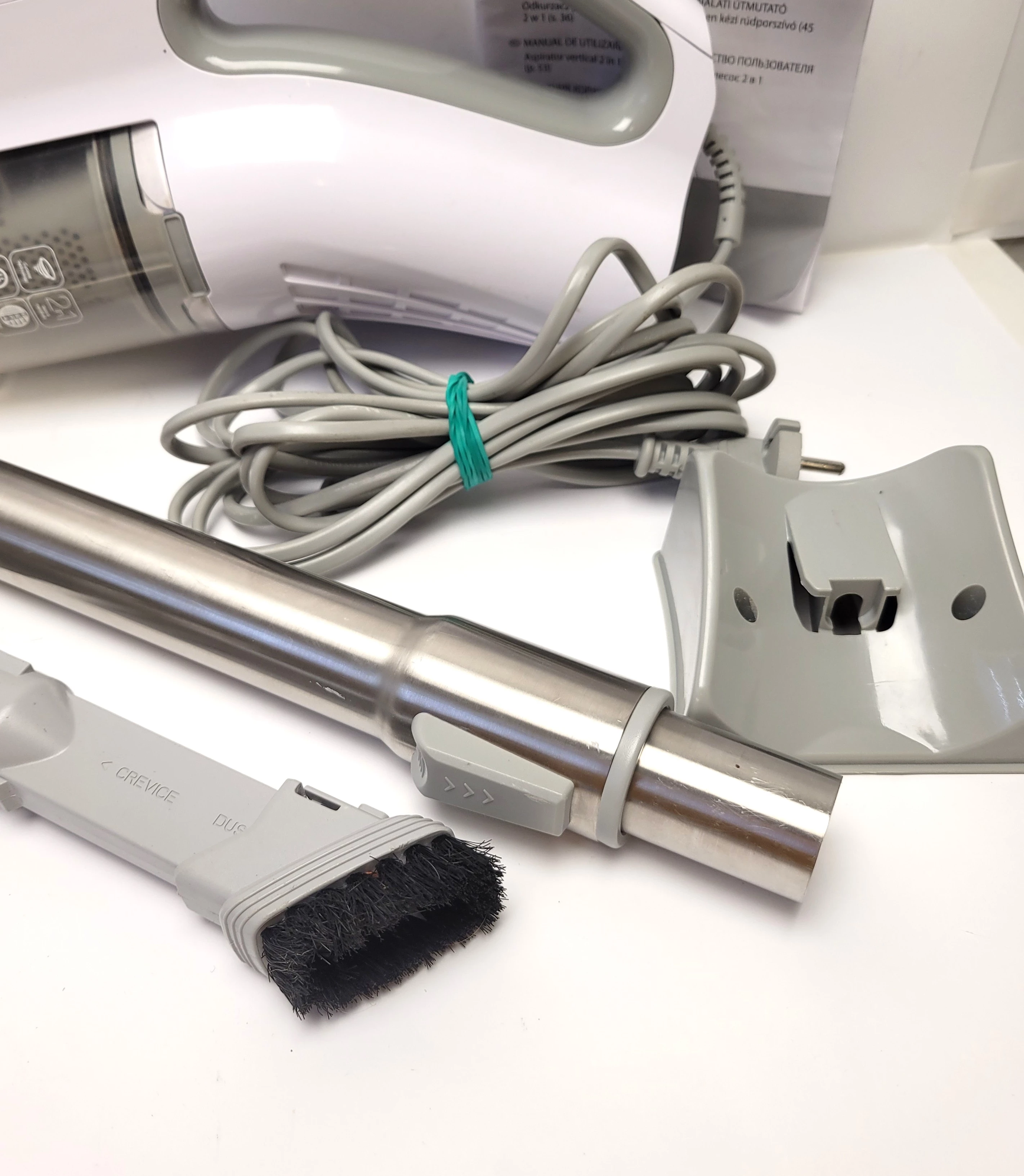 odkurzacz-pionowy-selecline-ev-ac675-400w-sklejony-tasma-kolor-dominujacy-bialy