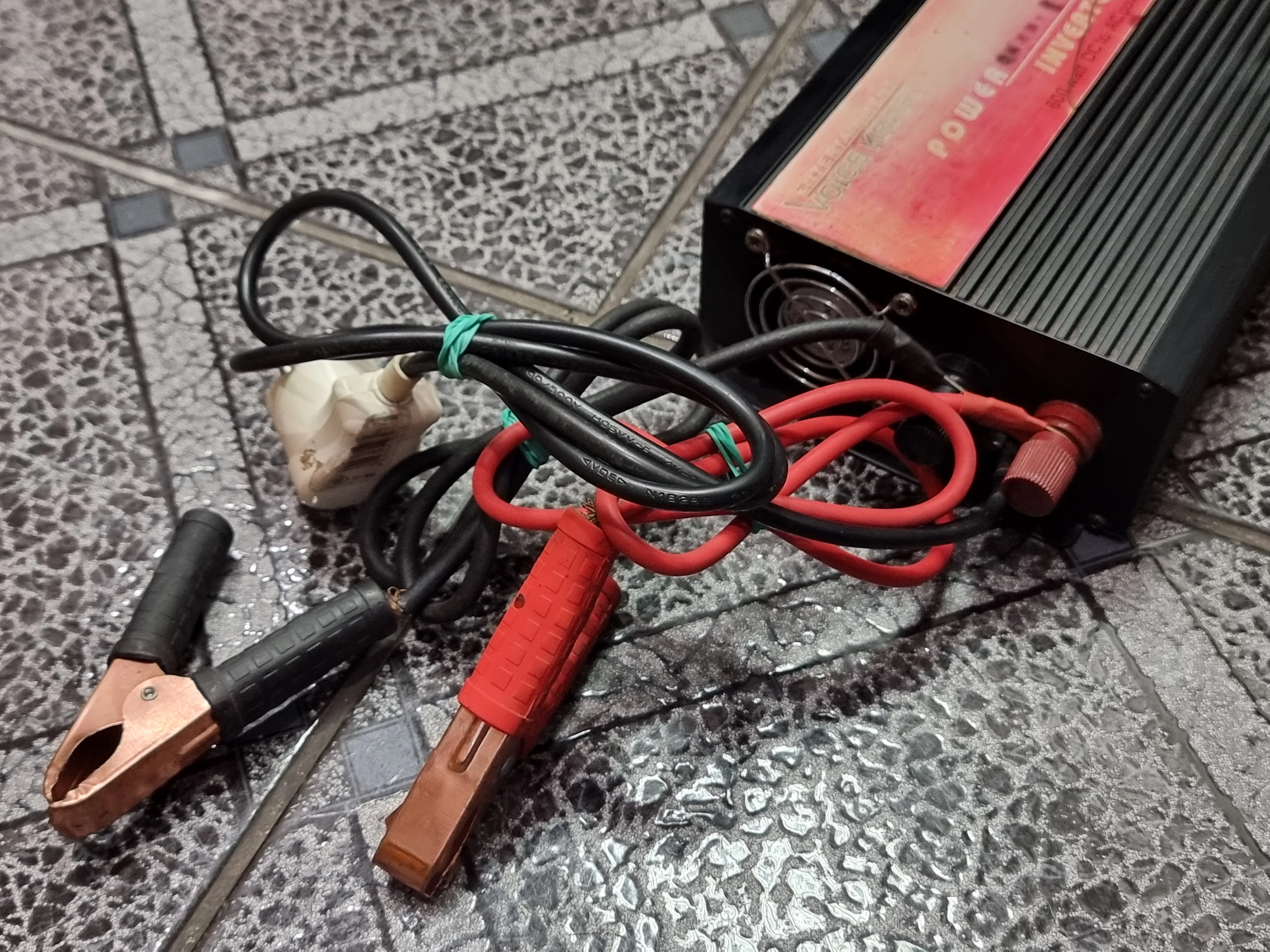 przetwornica-voice-kraft-12-230-v-600w-polecam-moc-uzytkowa-400