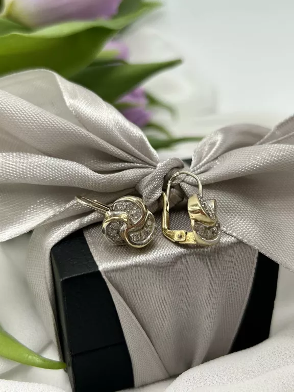 ZŁOTE KOLCZYKI ANG ZAPIĘCIE FALBANKA Z CYRKONIAMI  585 4,34G