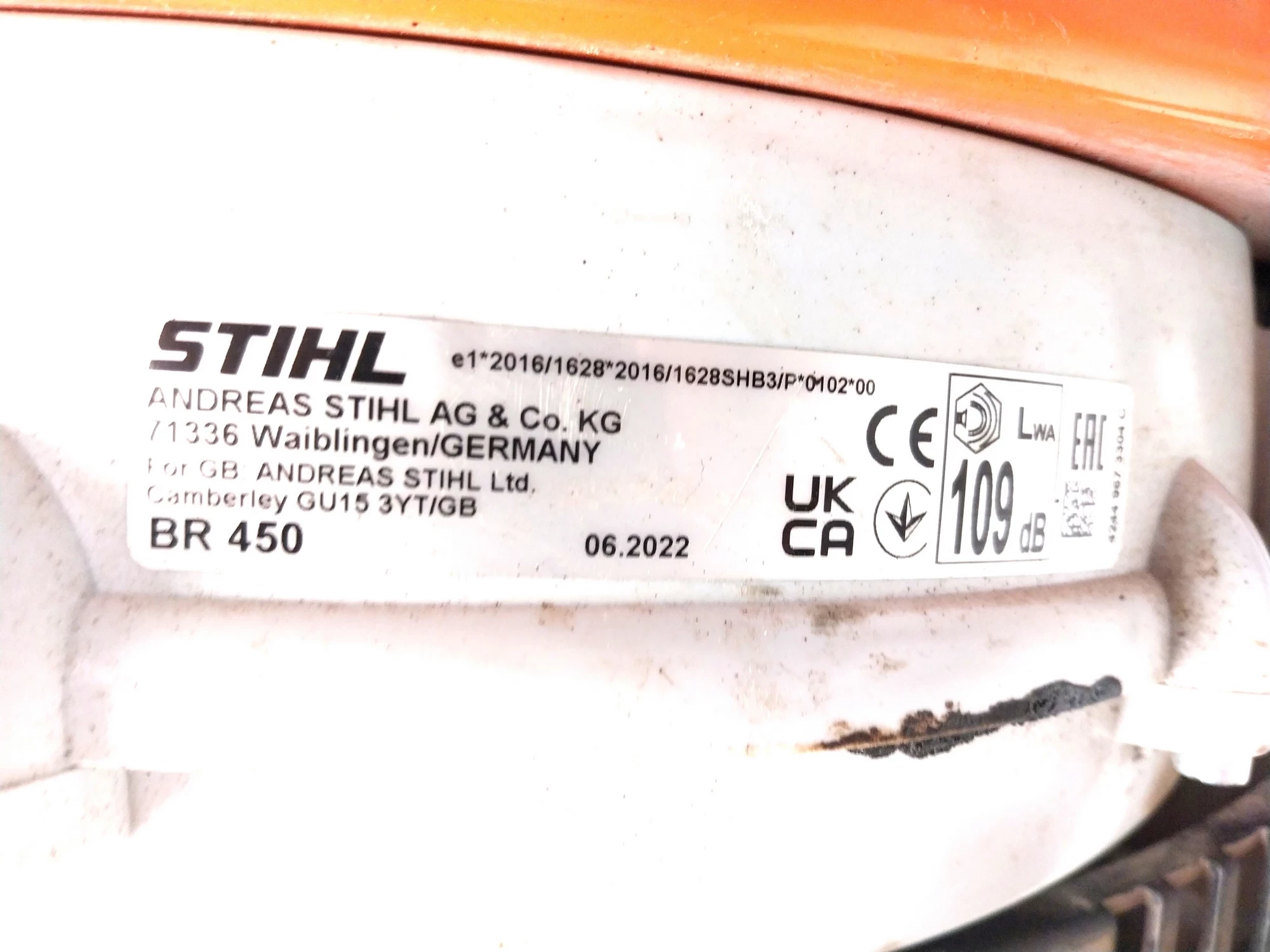 dmuchawa-plecakowa-spalinowa-stihl-br-450-2022-rura-i-szelki-zakres-mocy