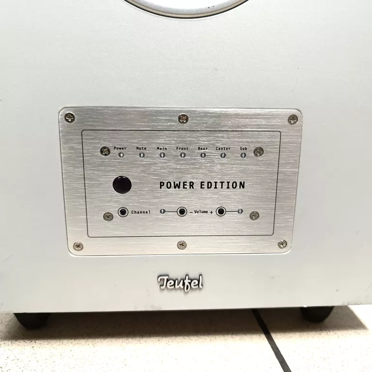 SUBWOOFER AKTYWNY TEUFEL CONCEPT MAGNUM POWER EDITION B/N