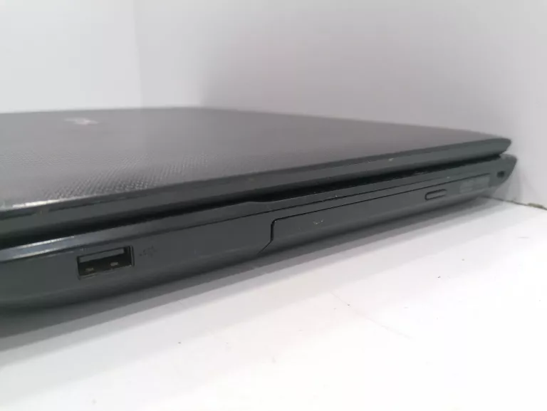 LAPTOP ASUS X54C 6 GB / 320 GB 15,6 " INTEL CELERON DUAL-CORE