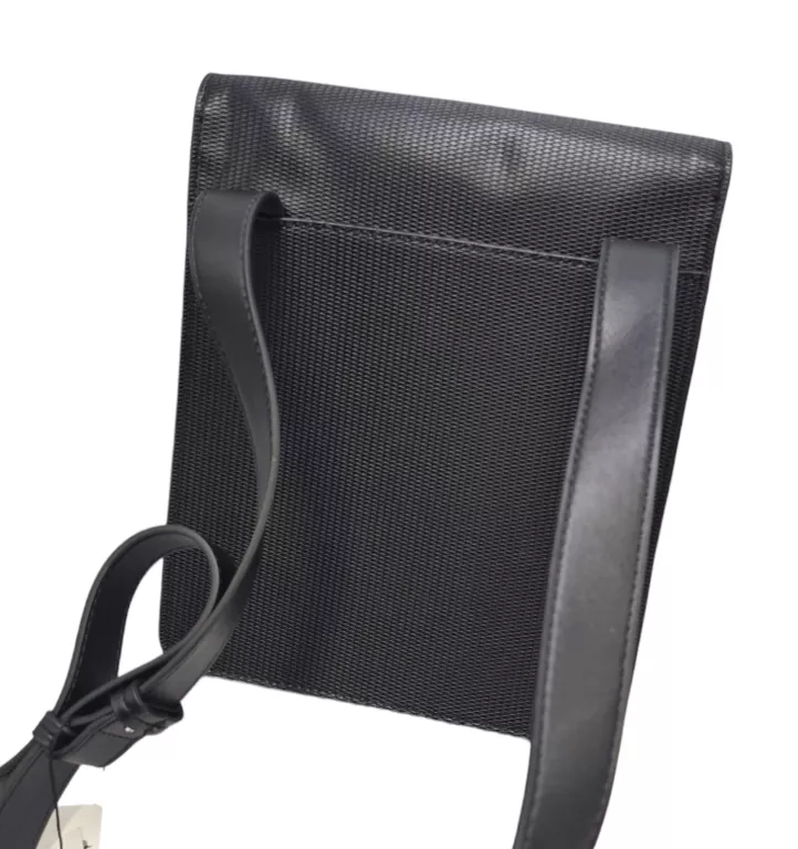 nerka-meska-calvin-klein-stan-11323-238058