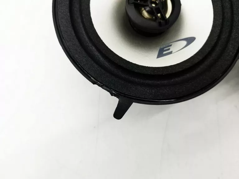 glosniki-samochodowe-alpine-sxe-1325s-konstrukcja-dwudrozne