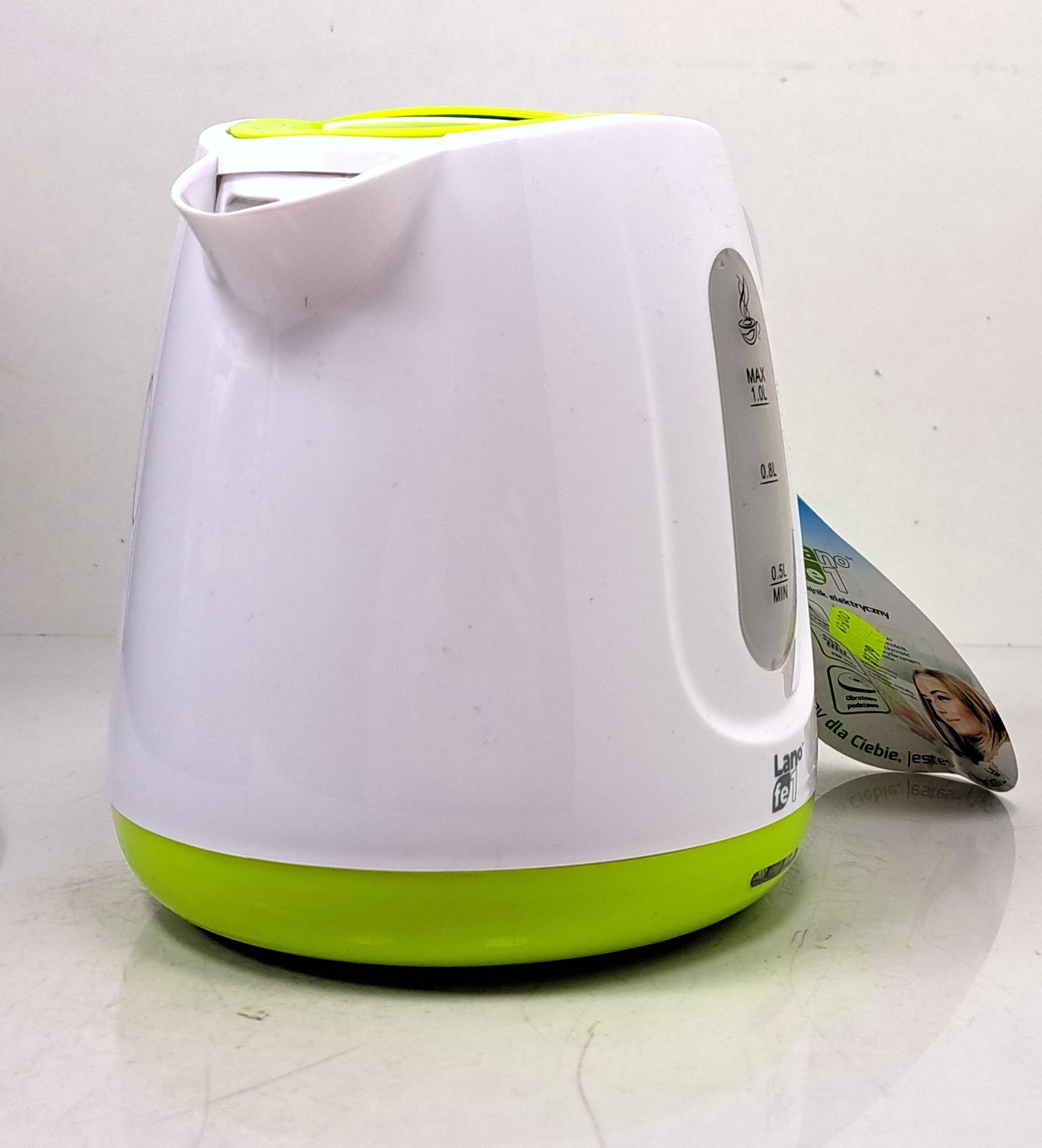 czajnik-elektryczny-lano-fe1-ceg0111-1100-w-bialy-kolor-dominujacy-bialy