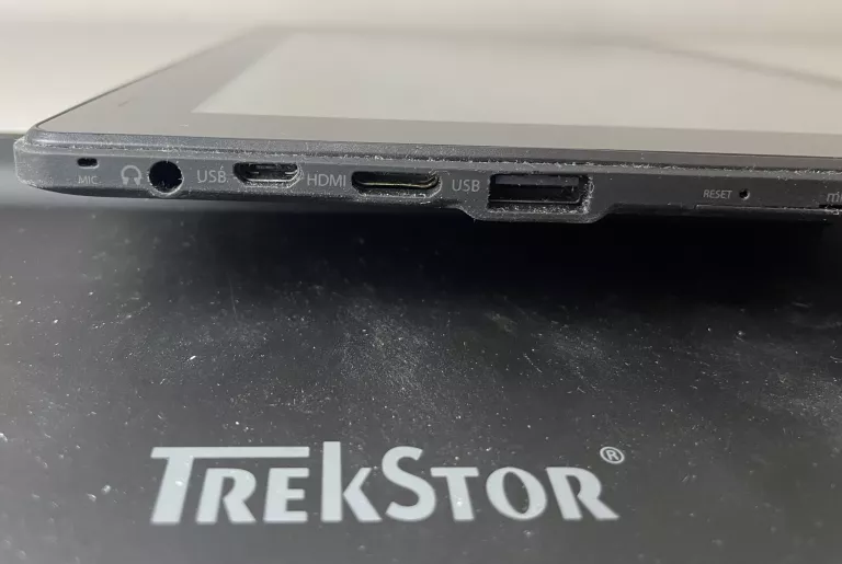 tabletnootebook-trekstor-surftab-twin-101-marka-trekstor
