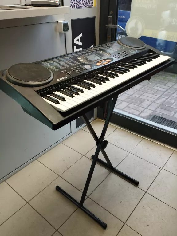 KEYBOARD CASIO CTK-531 (MIDI)+STOJAK