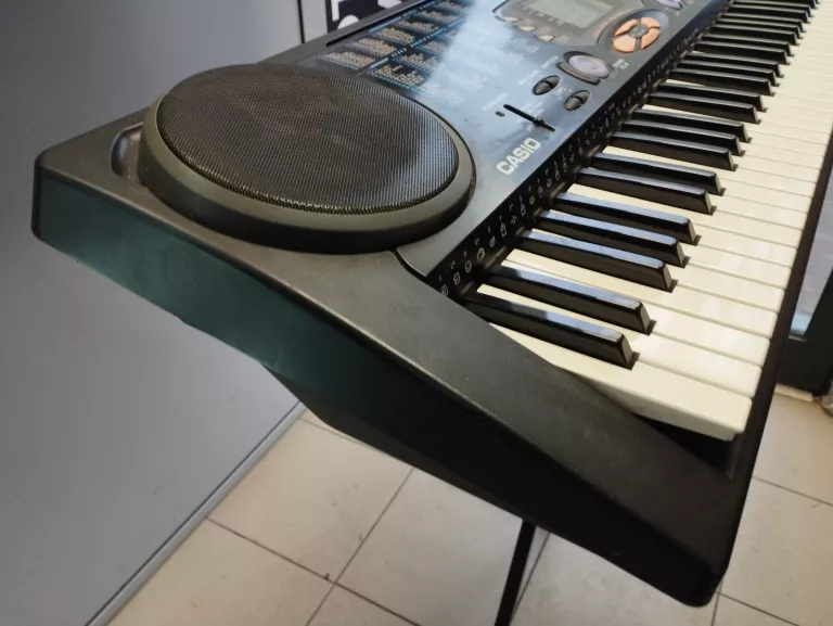 KEYBOARD CASIO CTK-531 (MIDI)+STOJAK
