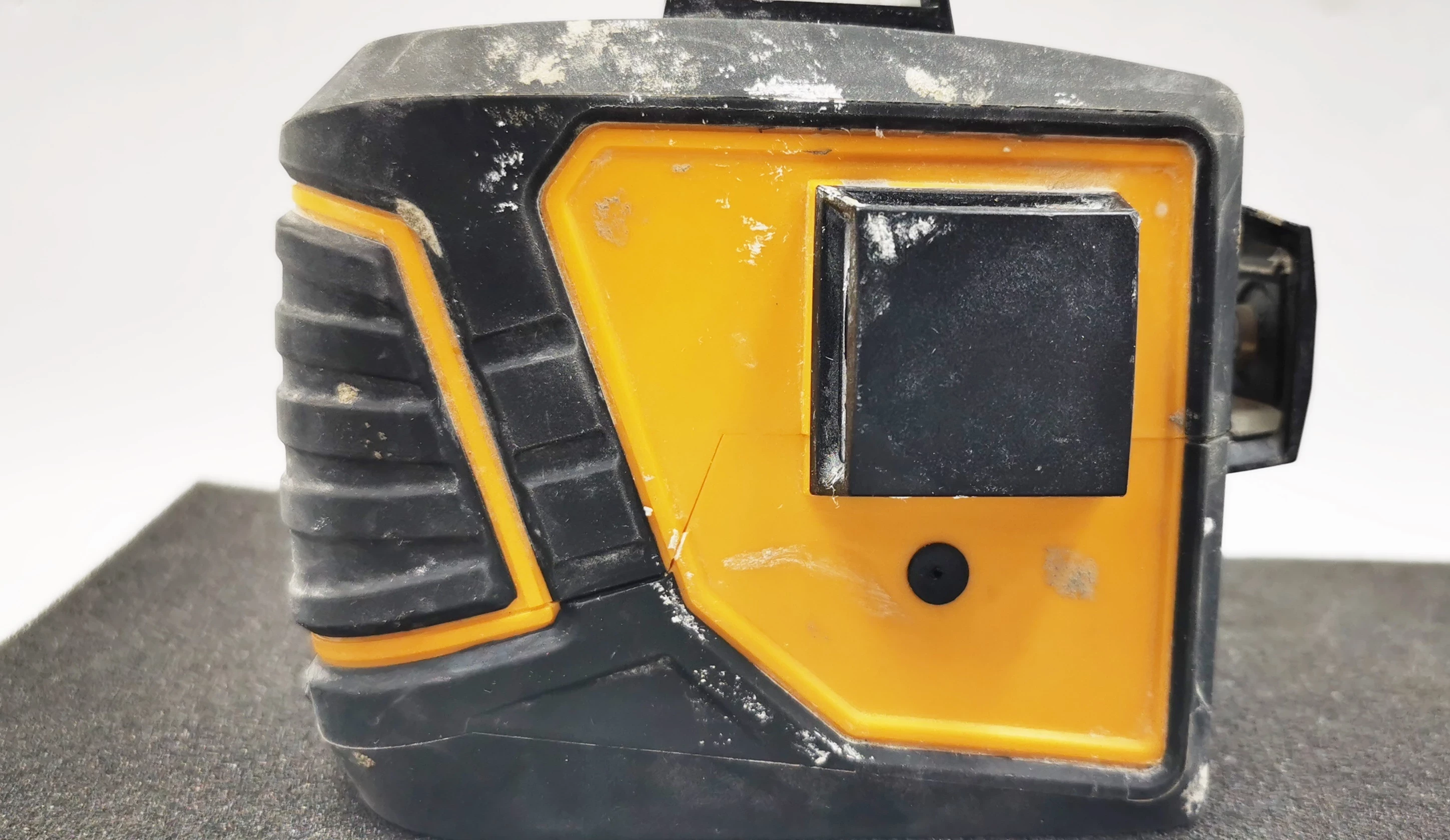 laser-krzyzowy-nivel-system-cl3d-pelny-komplet-walizka-zasilanie-baterie