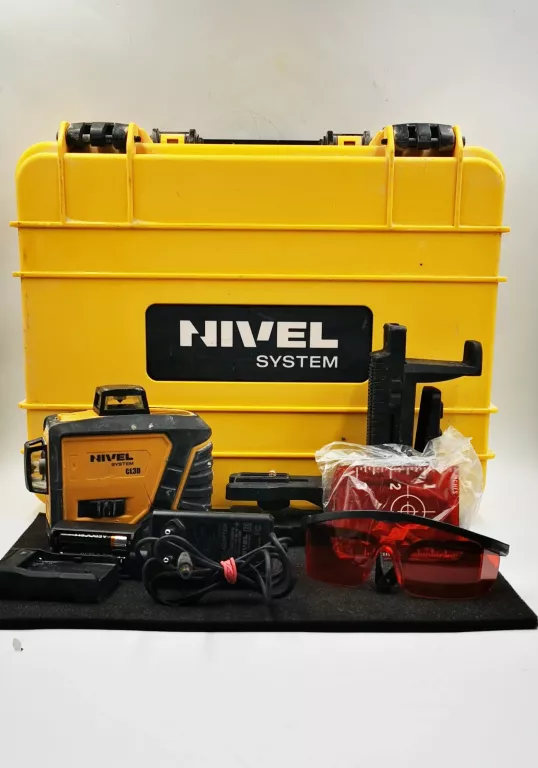 laser-krzyzowy-nivel-system-cl3d-pelny-komplet-walizka-targowa-20-warszawa