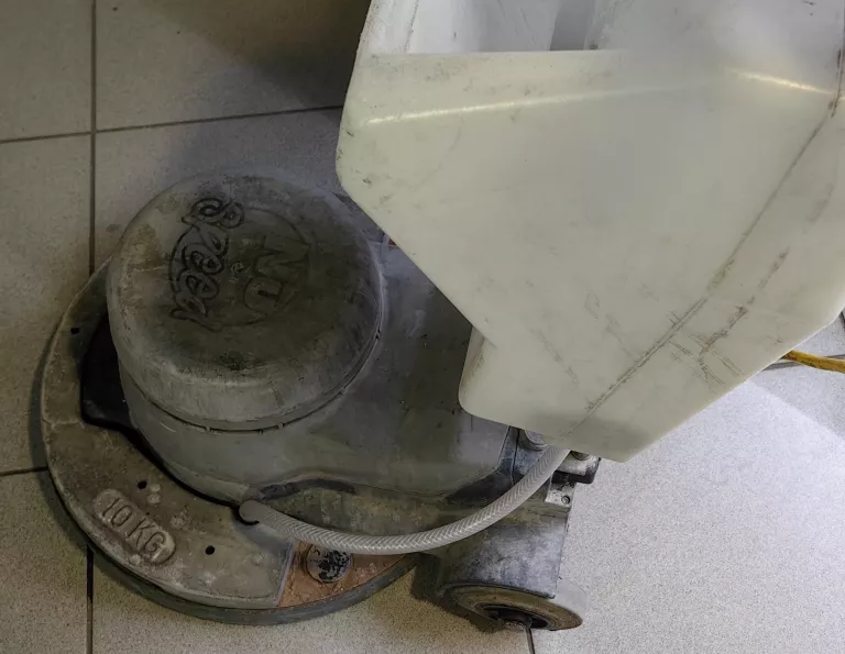 SZOROWARKA NUMATIC NR1500S/40
