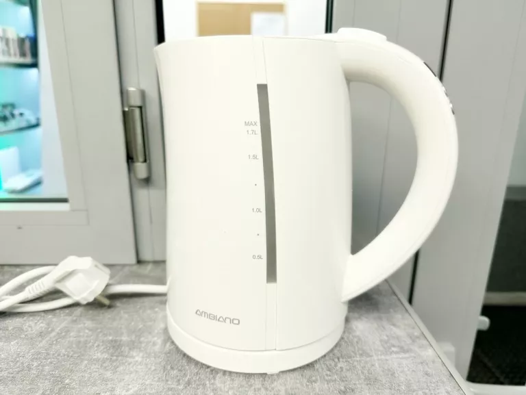 CZAJNIK ELEKTRYCZNY AMBIANO 3793 Z REGULACJĄ TEMPERATURY
