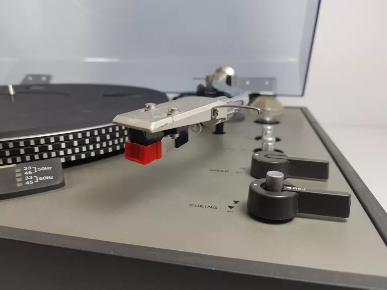 GRAMOFON LOEWE RA 1010 / CEC BD 5200