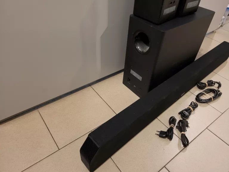 SOUNDBAR SAMSUNG HW-Q950A 11.1.4 KPL BRAK PILOTA!