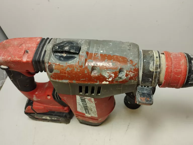 MŁOTOWIERTARKA MILWAUKEE M18 CHX 2,5J+AKU