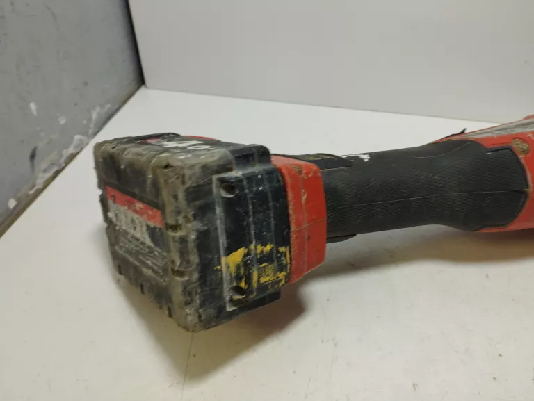 SZLIFIERKA KĄTOWA MILWAUKEE M18 CAG125X-0+AKU