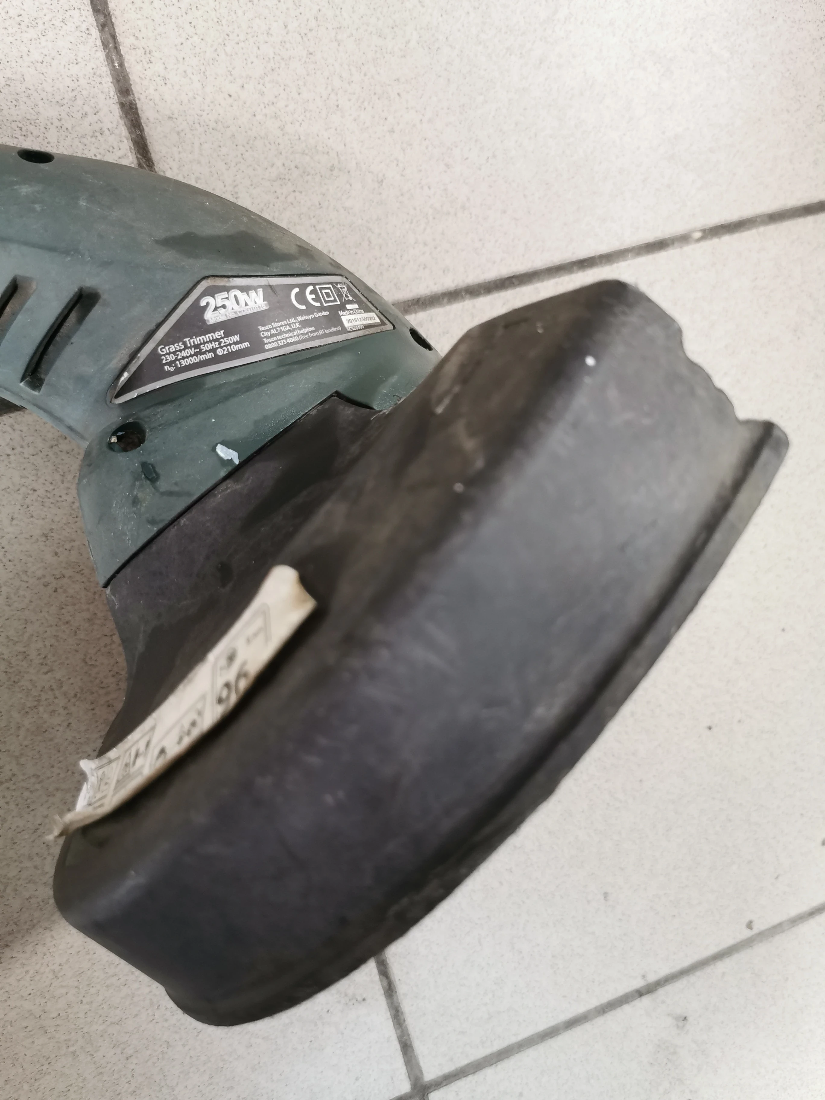 podkaszarka-kosa-elektryczna-do-trawy-250w-tesco-waga-narzedzia-126