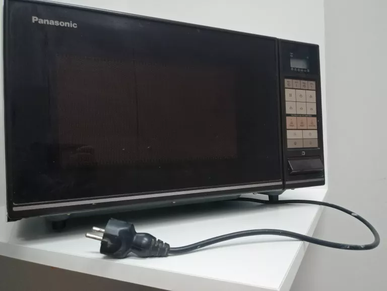 KUCHENKA MIKROFALOWA PANASONIC