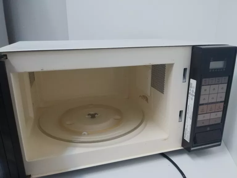 KUCHENKA MIKROFALOWA PANASONIC